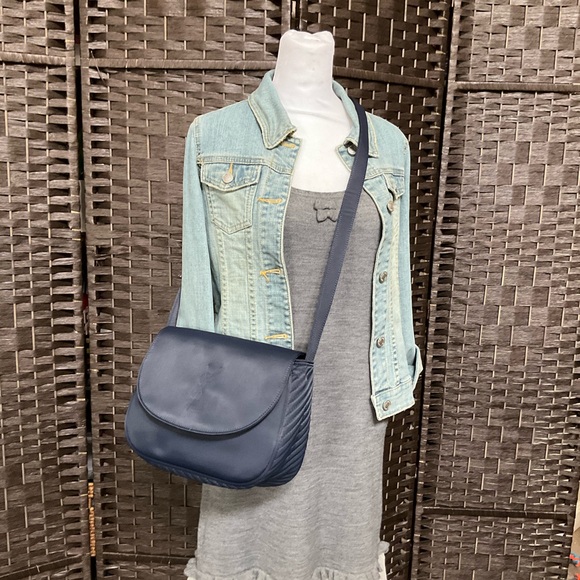 Yves Saint Laurent Vintage Nylon Quilted Crossbody/Shoulder Bag in Navy Blue - Picture 14 of 15